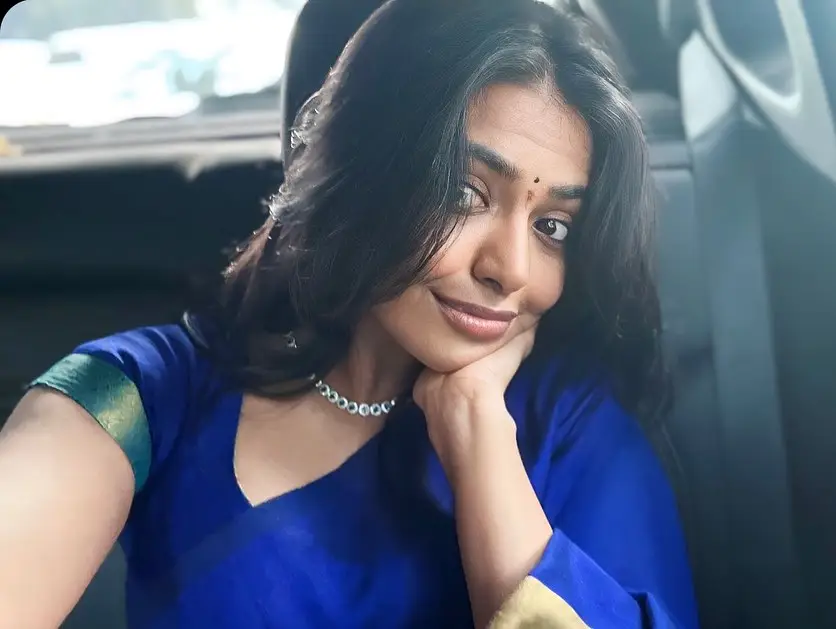 South Indian Actress Shivani Rajashekar in Blue Saree